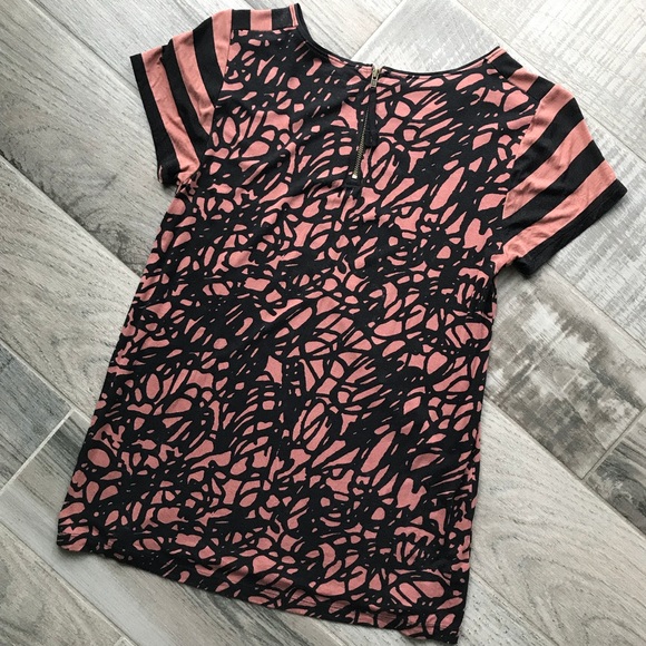 Mixed pattern tee - Picture 3 of 4